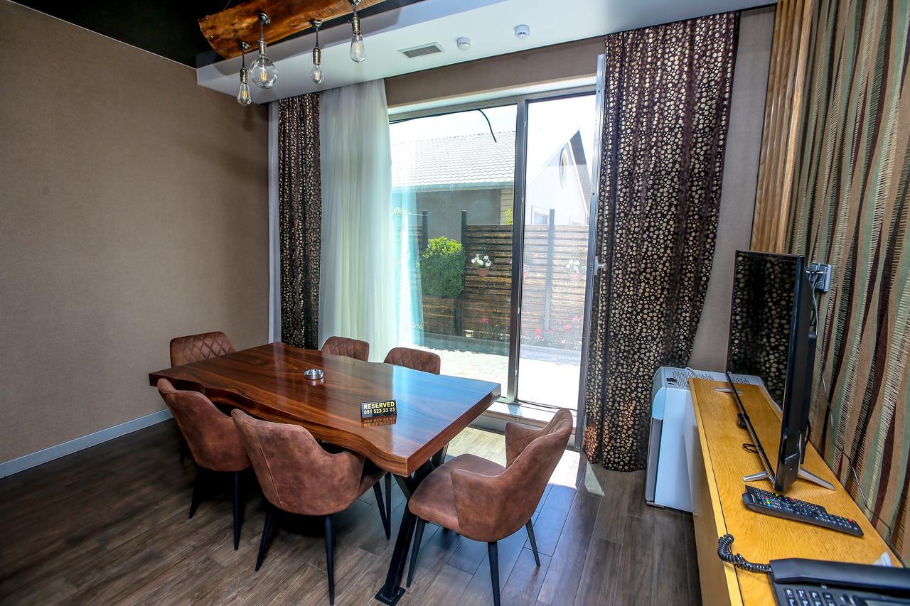 Armada Villa Hotel Zabrat Extérieur photo